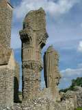 Crossing pillars