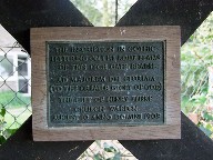 the inscription in gothic