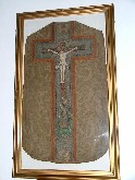 fiddle-back chasuble