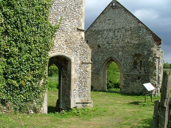 Burnham Priory: another satisfying ruin