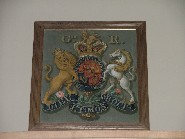 royal arms reset in the extension