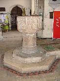 traceried font