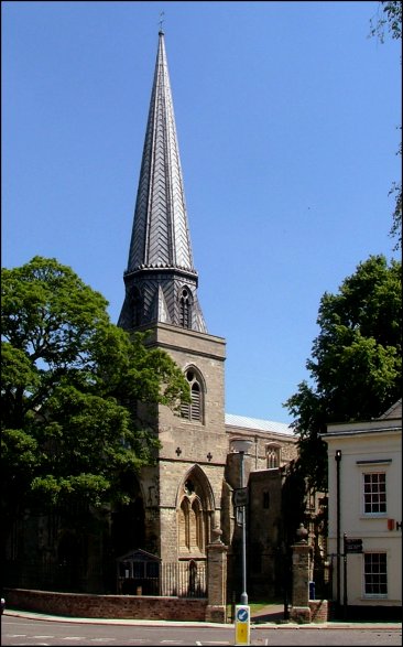 Kings Lynn St Nicholas: one of England's great urban churches (click to enlarge)