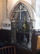 tebernacle and piscina screen