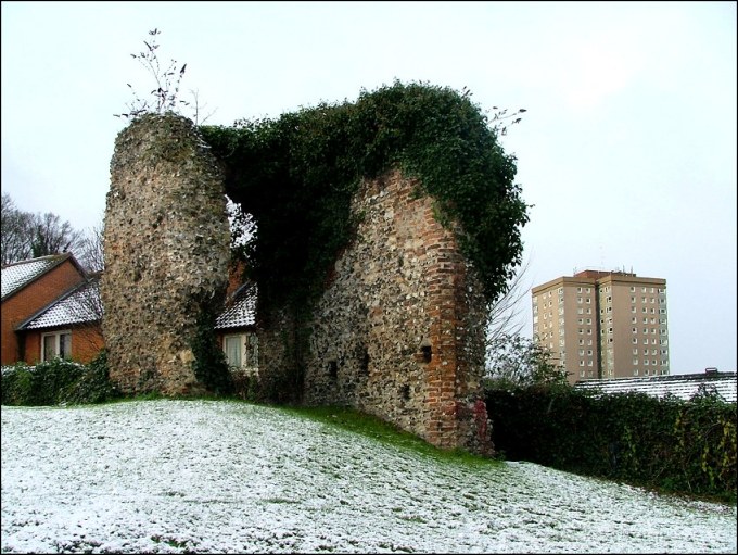 St Peter Southgate: Normandie Tower beyond in Conesford old and new 