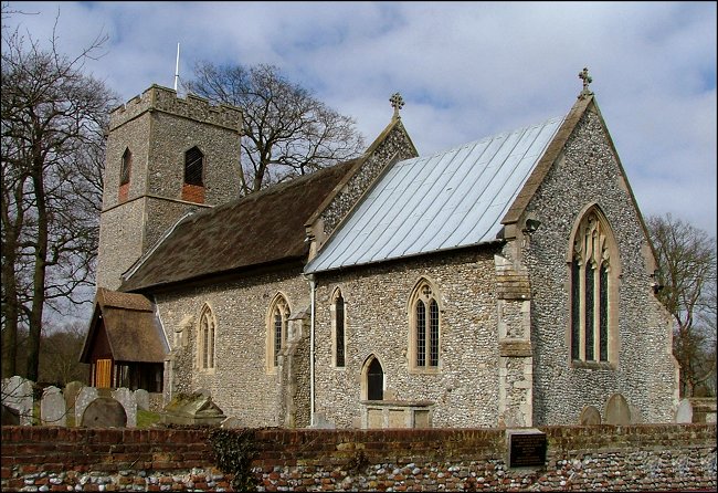 Ormesby St Michael: neat and thatched