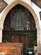 organ in the north aisle chapel